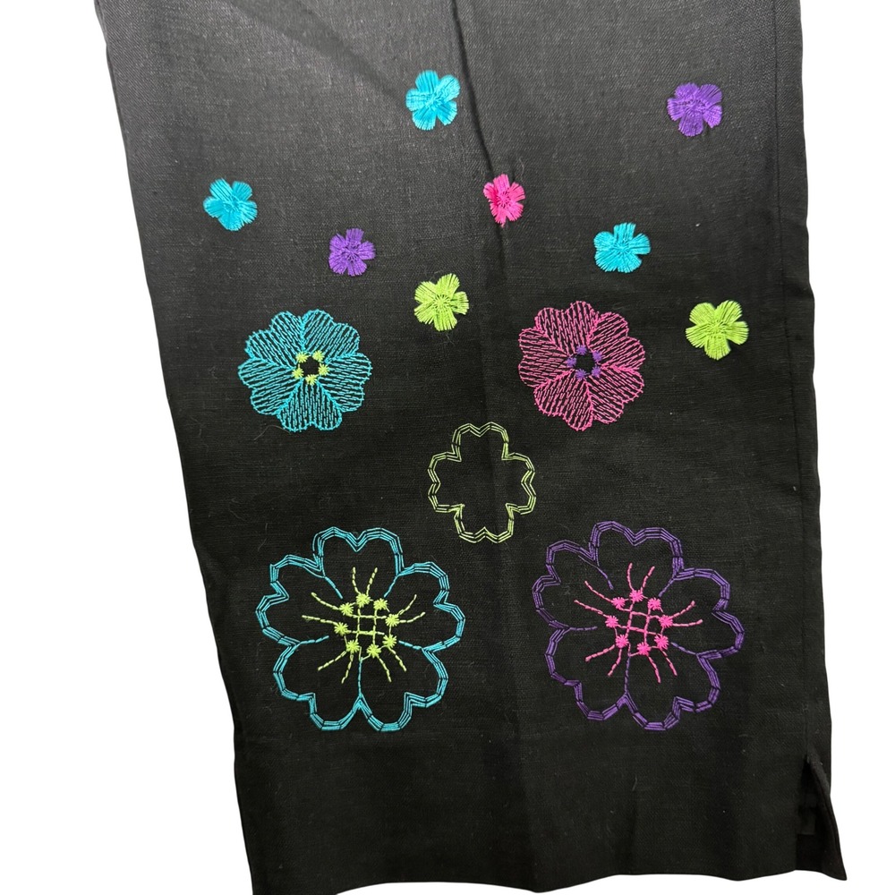 Black Linen Blend Embroidered Floral Capri Pants Boho Y2K Artsy Women's Size 10 - Picture 7 of 8